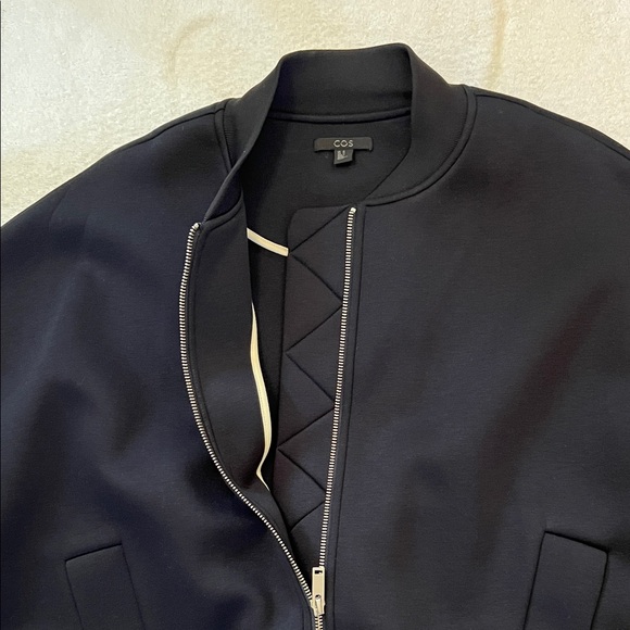 COS Women’s Zip-Up Navy Jacket, Size M - Picture 5 of 10